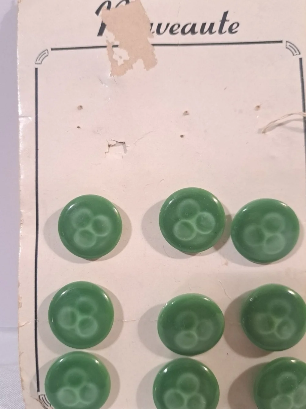 Green Round Vintage-Style Men’s Button Set - Unbranded